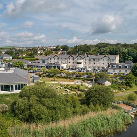 Arklow Bay Hotel エクステリア 写真