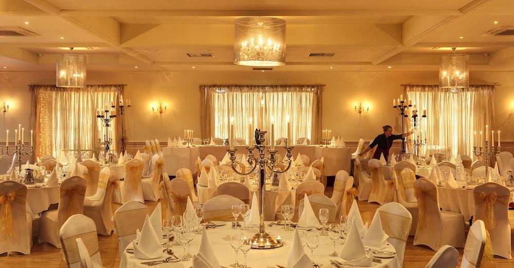 Arklow Bay Hotel エクステリア 写真