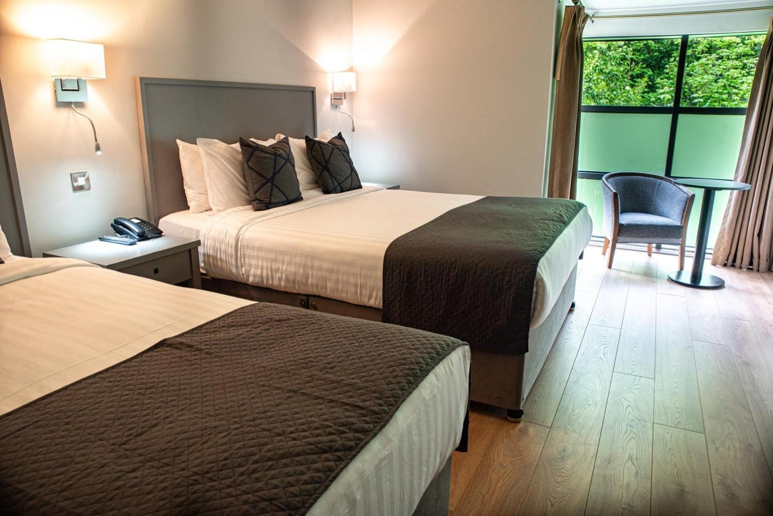 Arklow Bay Hotel エクステリア 写真