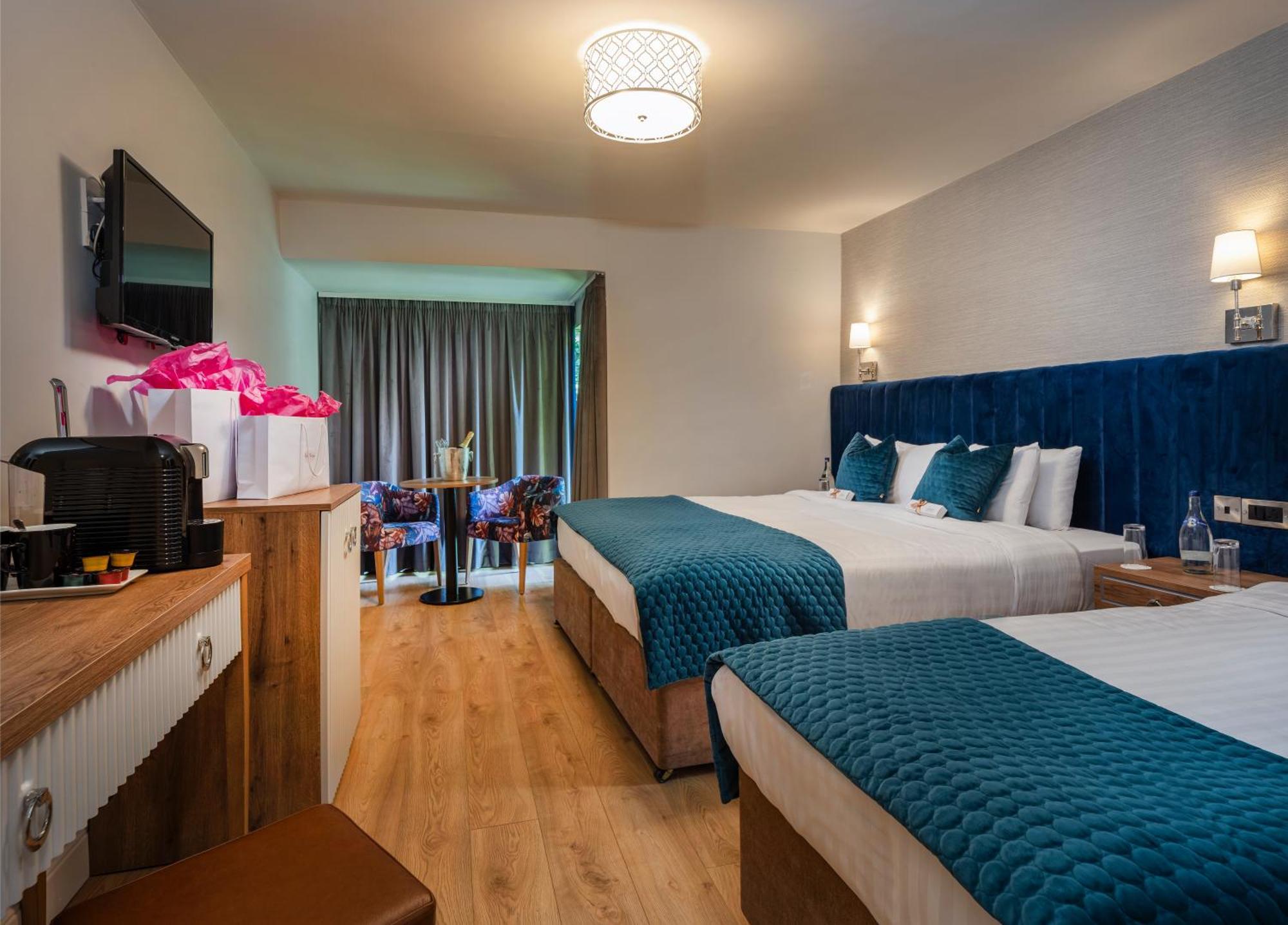 Arklow Bay Hotel エクステリア 写真