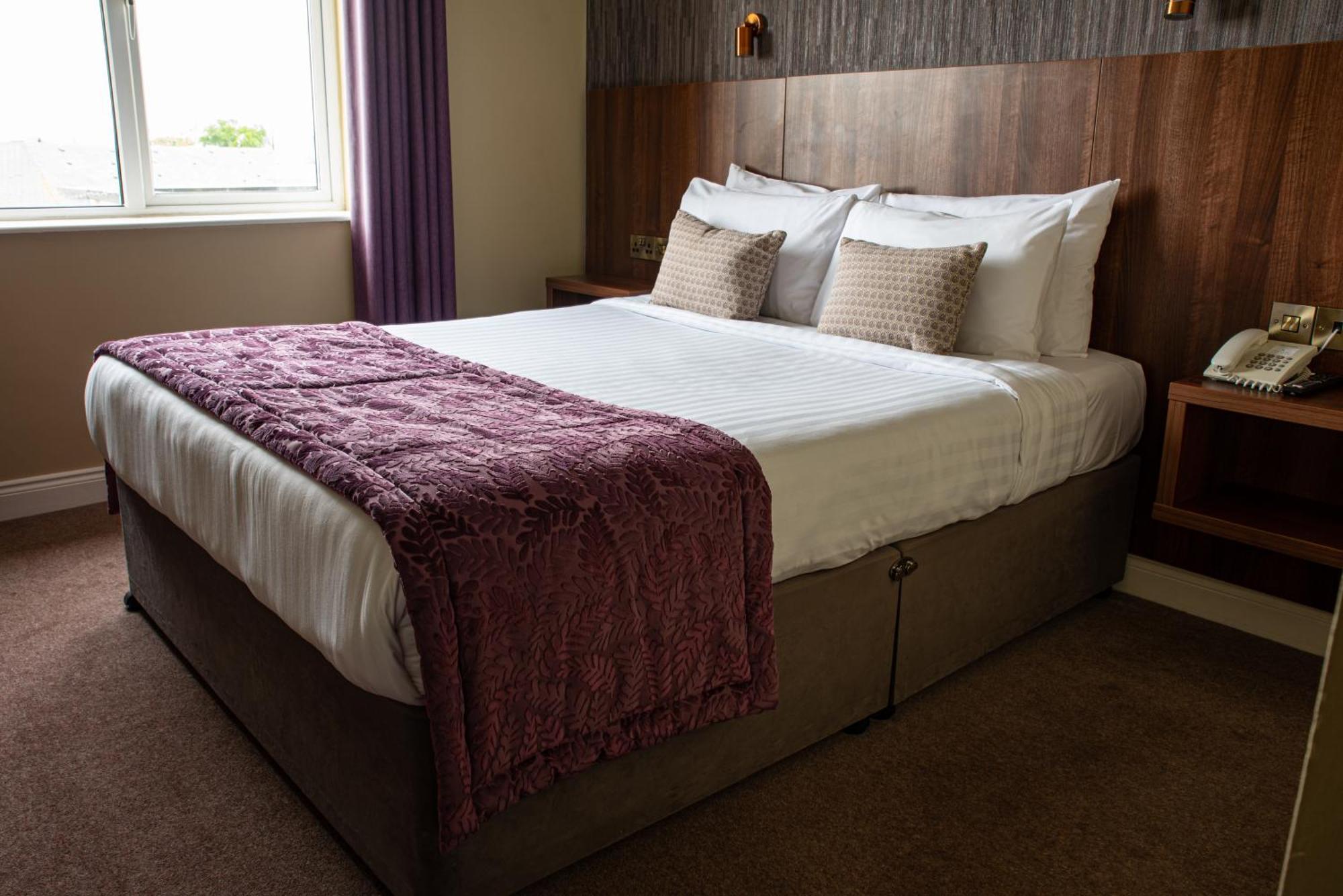 Arklow Bay Hotel エクステリア 写真