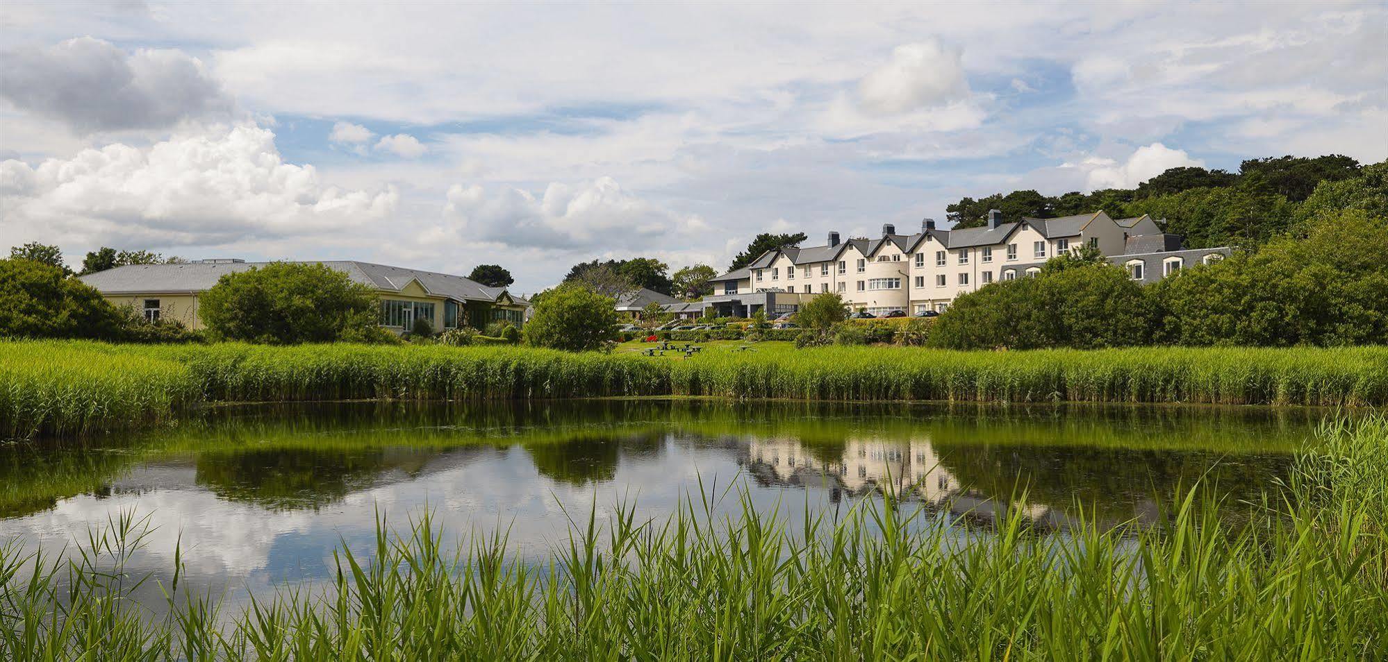 Arklow Bay Hotel エクステリア 写真